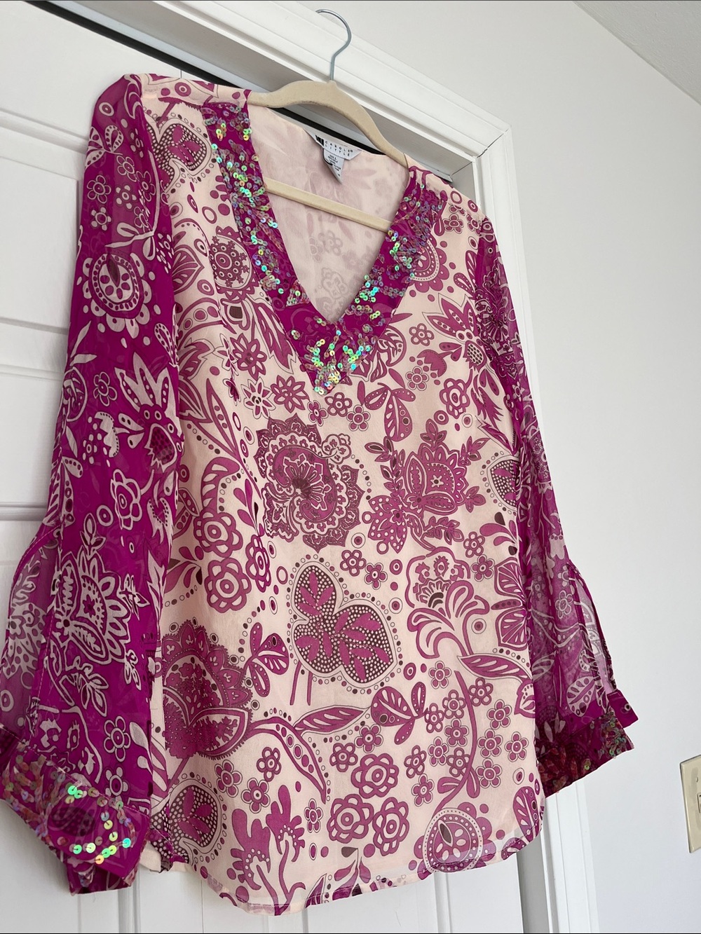 Embroidered V-Neck Floral Blouse - Pink